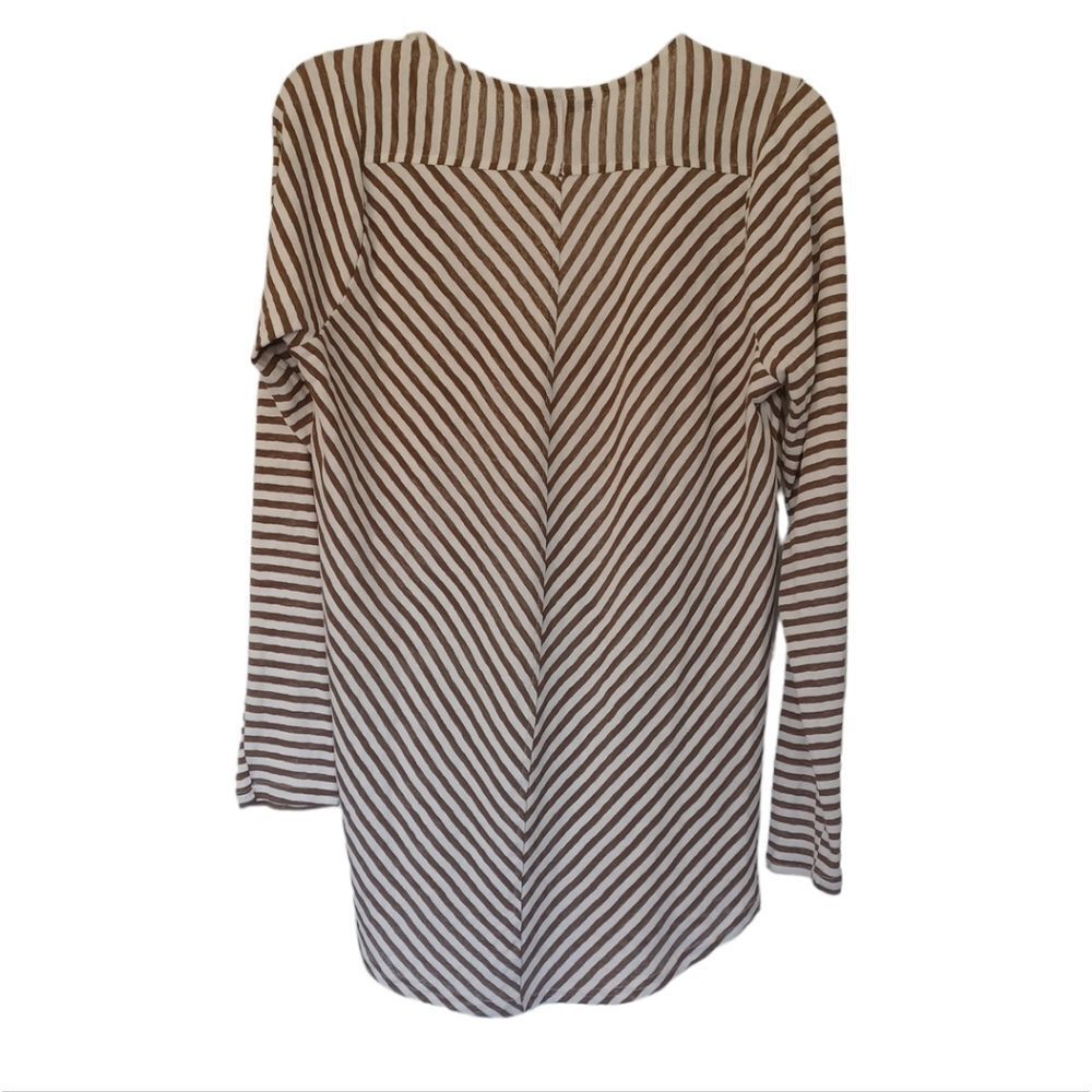 Striped V neck shirt - Picture 2 of 3